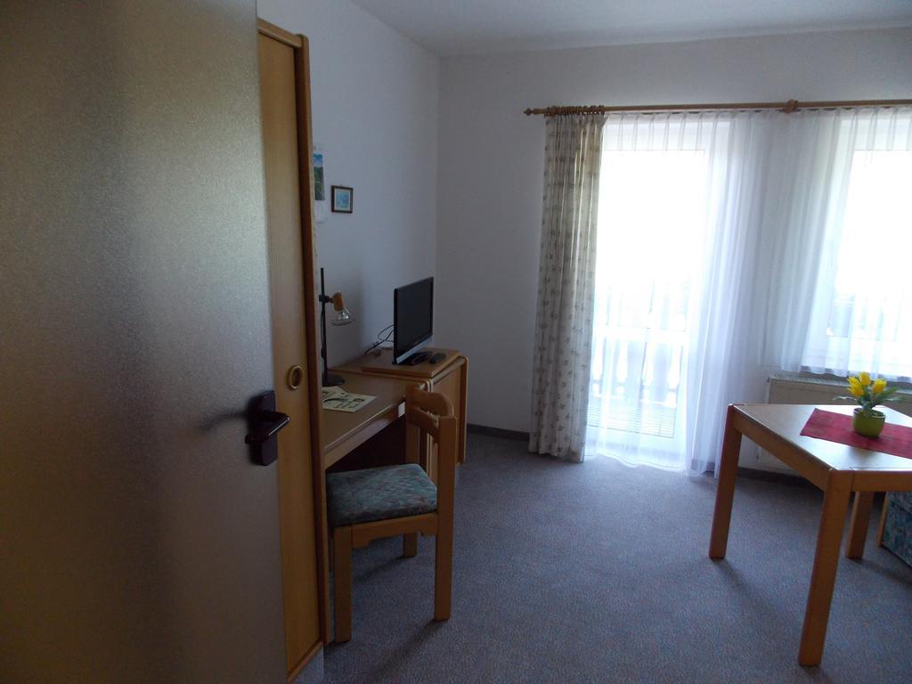 Landhotel Weisses Roess'L Adorf Chambre photo