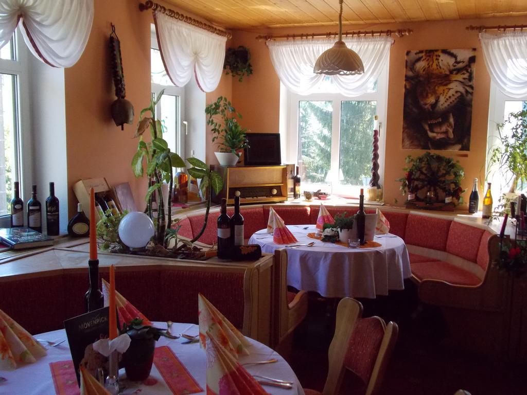 Landhotel Weisses Roess'L Adorf Extérieur photo