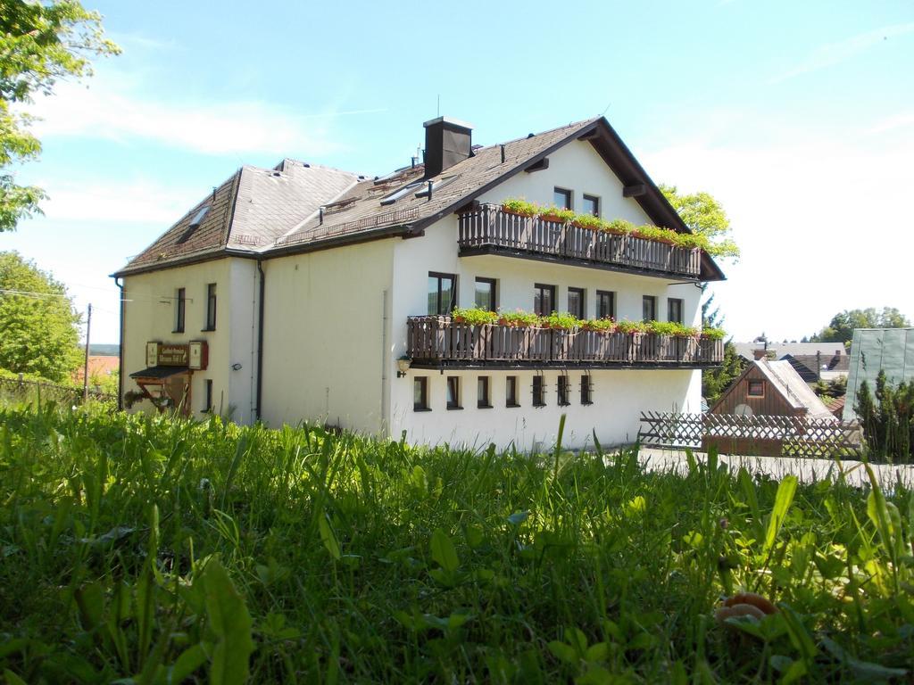 Landhotel Weisses Roess'L Adorf Extérieur photo